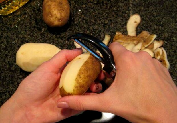 Картофельная кожура. Фото: YouTube
