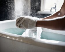 Способ, который точно работает: как очистить ванну от ржавчины и старых пятен