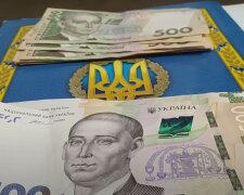 Тисяча гривень за вакцинацію: у Зеленського назвали жорсткі обмеження