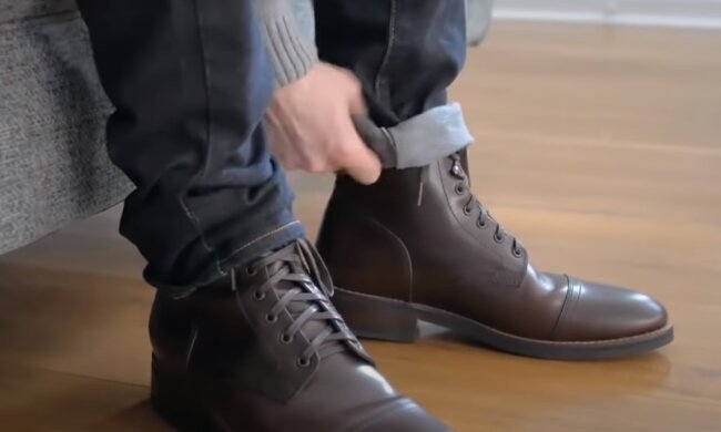 Черевики: скрін з відео