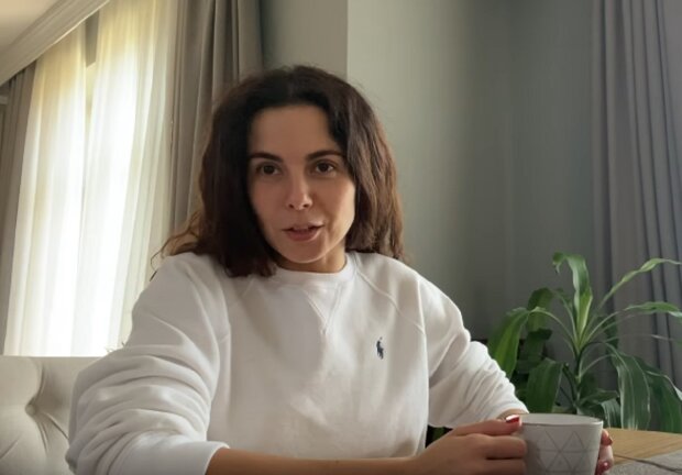 Настя Каменских. Скриншот с видео на Youtube