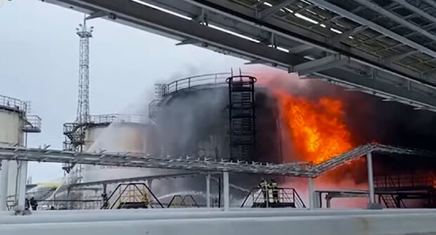 Пожар на нефтебазе. Фото: YouTube