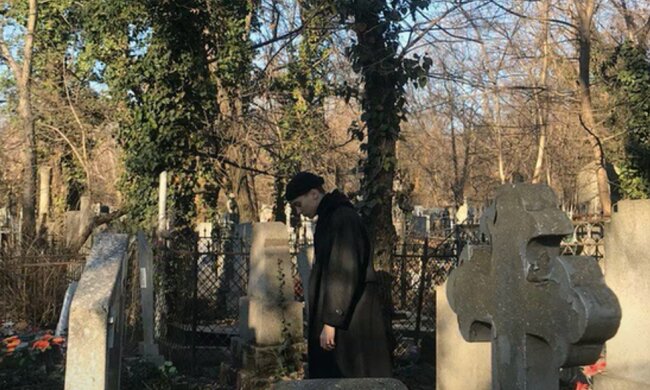 Готуються до найгіршого. У Мелітополі викопали ціле кладовище для ковідних хворих