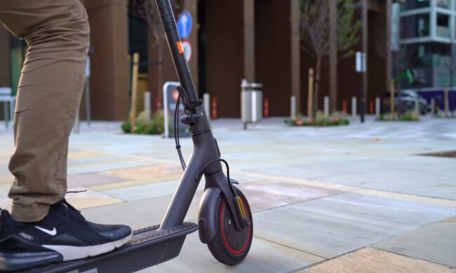 Электросамокат. Фото: YouTube