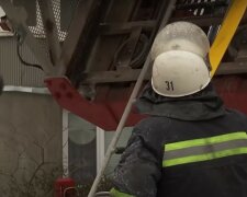 Пожежник. Фото: скріншот YouTube-відео