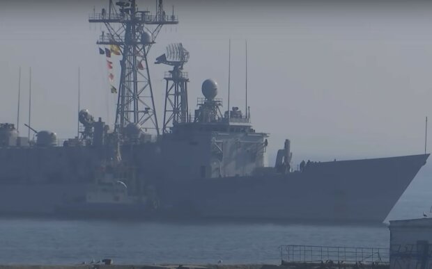 Военный корабль. Фото: скриншот Youtube-видео