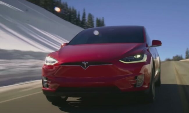 Tesla. Фото: скріншот YouTube-відео