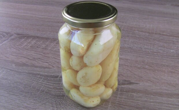Як приготувати мариновану картоплю. Фото: YouTube