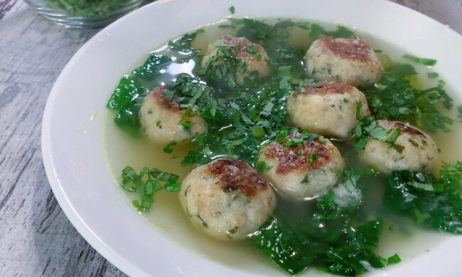 Суп с фрикадельками