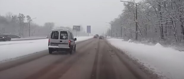 Езда зимой: скрин с видео