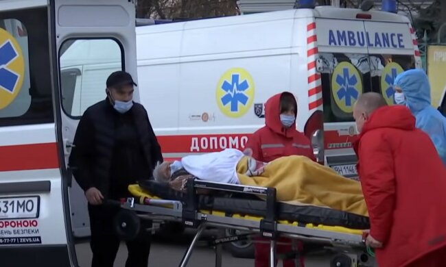 Медики. Фото: скріншот YouTube-відео