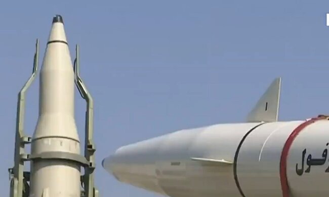 Ракети з Ірану, фото: youtube.com