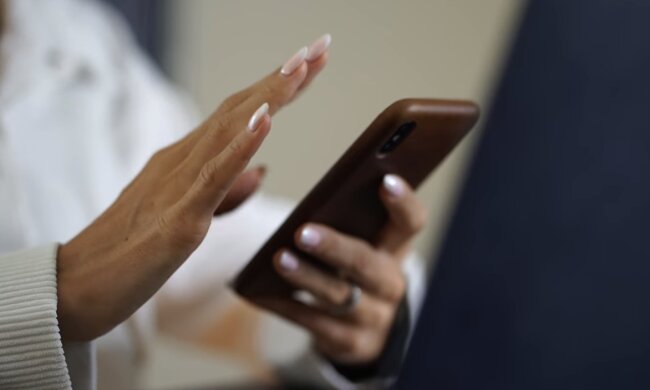 Как сэкономить заряд батареи. Фото: YouTube