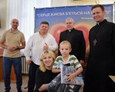 В Подольском районе передали школьные принадлежности детям семей погибших Защитников Украины