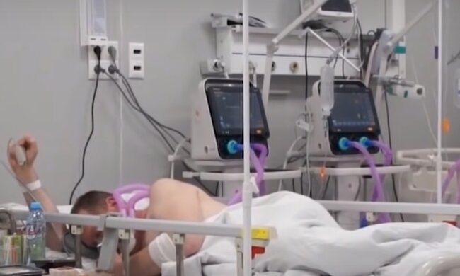 "Дельта" подбирается: во Львове уже усилили соблюдение карантина и ставят "кислородные кровати"