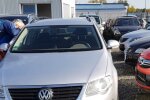 Любовь и «железные» голуби. В Черновцах из автомобилей «сложили» карту Украины
