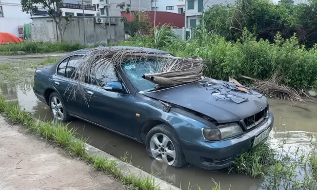 Nissan Maxima, кадр з відео