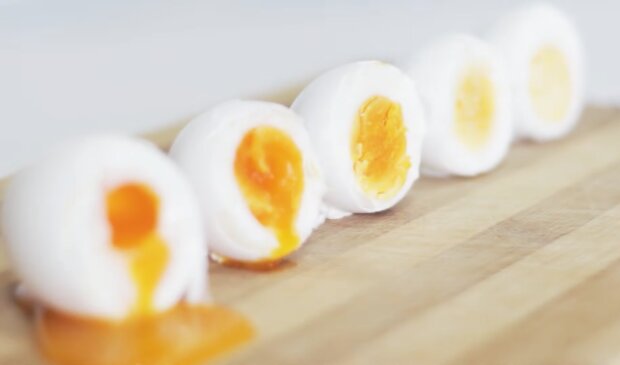 Как правильно варить яйца. Фото: YouTube