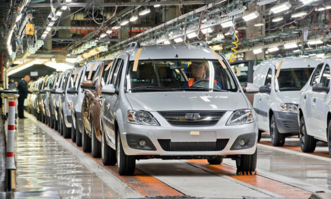 Конвейер АвтоВАЗ Фото: Автомобили.ру
