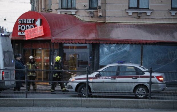 Мощный удар по Санкт-Петербургу: первые подробности и видео. Скорые, разбитые окна в домах