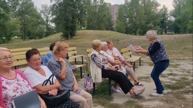 Полный обвал: украинцам раскрыли грустную правду о перерасчете пенсий