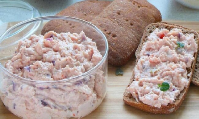 Паштет из крабовых палочек, фото: youtube.com