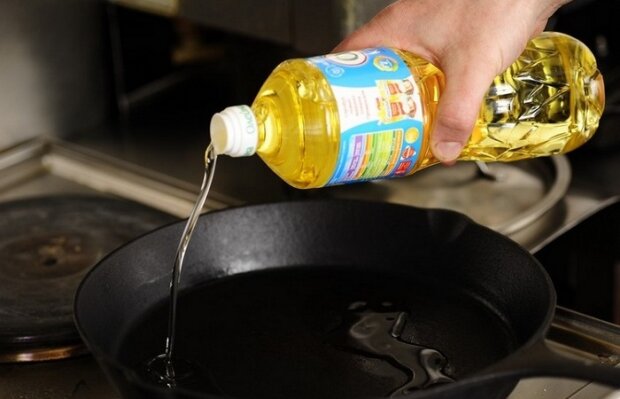 Так делают хитрые французские хозяйки: как нужно жарить котлеты, чтобы масло не брызгало со сковородки