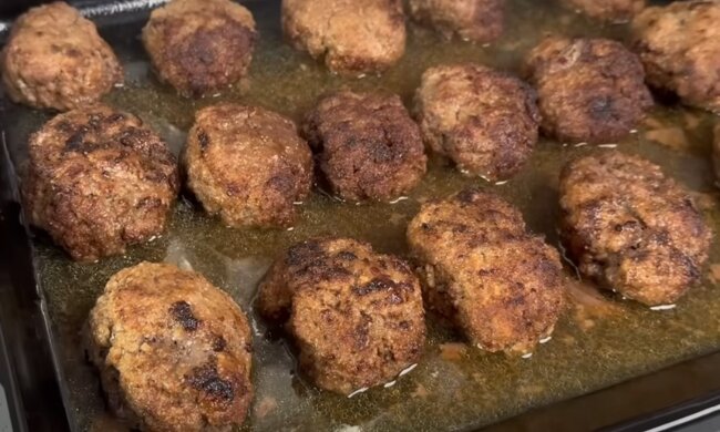 Котлеты из фарша и печени, кадр из видео