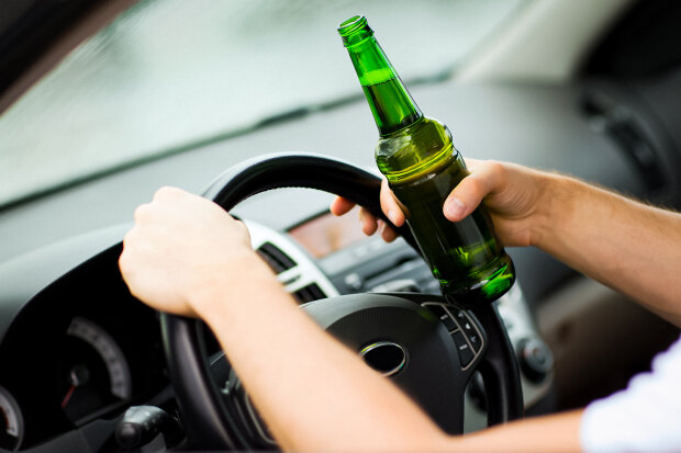 Вот это технологии: со следующего года в машины начнут ставить системы против выпивших водителей