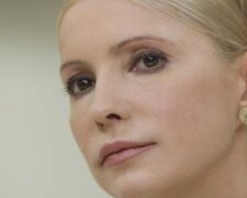 Лідерка партії «Батьківщина» Юлія Тимошенко з’явилася в Раді в стильних окулярах та сережках