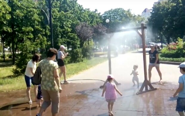 Спека в Києві.  Фото: скріншот YouTube-відео