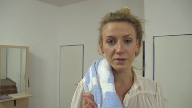 Охопила ногами «ствол»: Леся Нікітюк показала себе у позі наїзниці