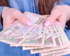 Двойная помощь: ПриватБанк рассказал, как получить 2 тысячи гривен
