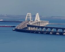 В Крыму жарковато: снова дикий удар, снова Крымский мост перекрыт. Подробности