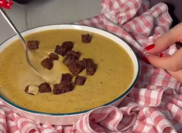 Грибний суп-пюре, кадр з відео