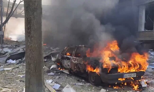 Боженька справедливий, врятуй! Як палає Харків. Відео не для людей зі слабкими нервами