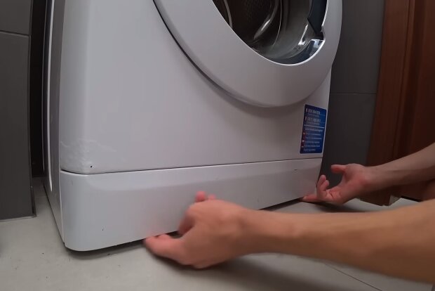 Куди подіється друга шкарпетка під час прання: загадка розгадана