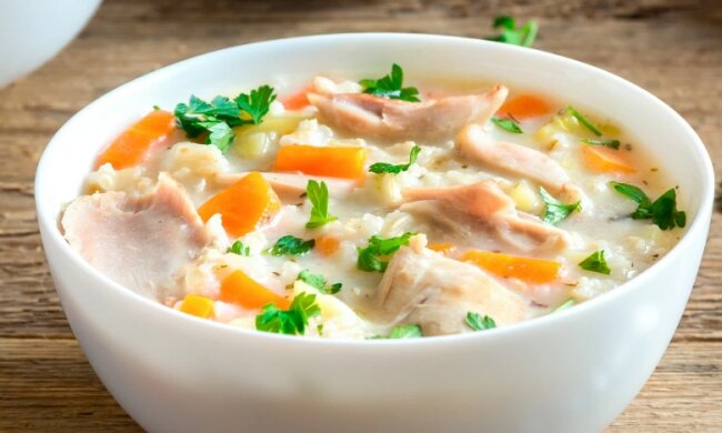 Куриный суп от похмелья, фото: youtube.com