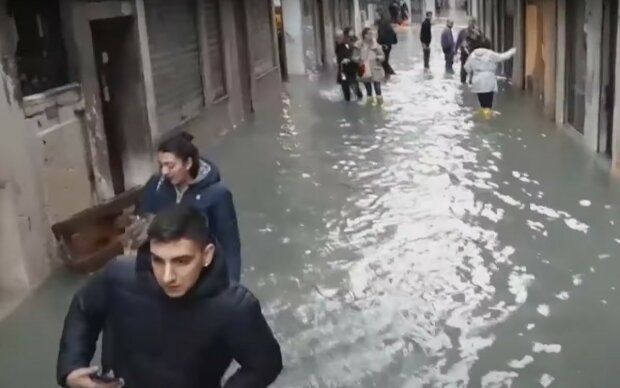 Повінь у Венеції. Фото: скріншот Youtube-відео