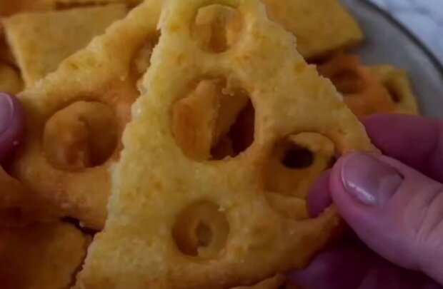 Сирні крекери, кадр з відео