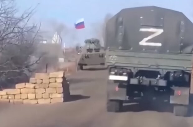 Повне пекло у Криму: війська Путіна закривають пляжі, скрізь окопи та міни. Готуються тікати