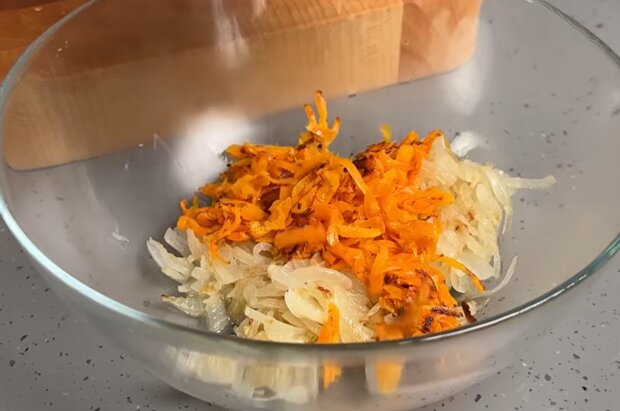 Салат "Лесник", кадр из видео