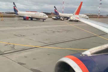 Доліталися: у Росії через санкції літаки розбирають на запчастини