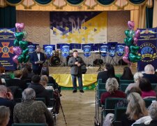 Більше ніж просто уроки: у Києві вшанували жінок, які тримають на своїх плечах майбутнє країни