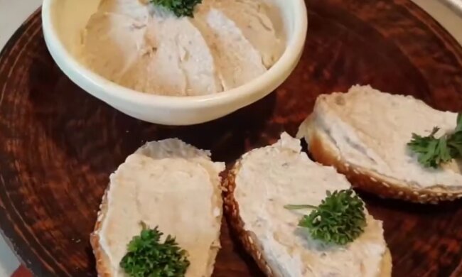 Намазка з оселедця та плавленого сиру