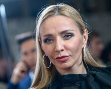 Готовится работать на Киев: жена Пескова взяла НАТОвскую винтовку  и показала, какой одеждой обрадует сокамерников