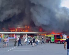 Страшно дивитися: фото і відео обстрілу торгового центру, де було більше тисячі українців