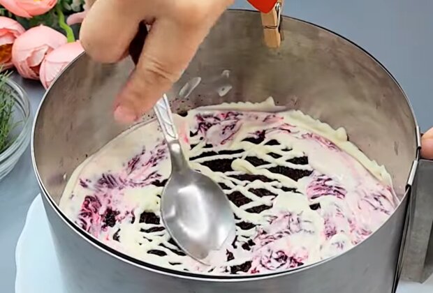 Салат "Камелия", кадр из видео