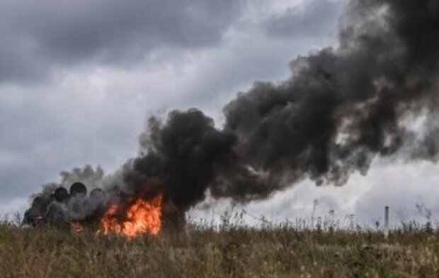 Превратили в пепел: ВСУ показали момент удара по российской бронетехнике. Видео