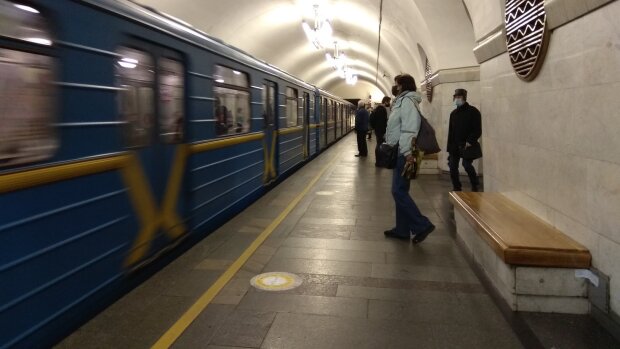 Полная остановка транспорта в украинских городах: в Кабмине объяснили свое решение